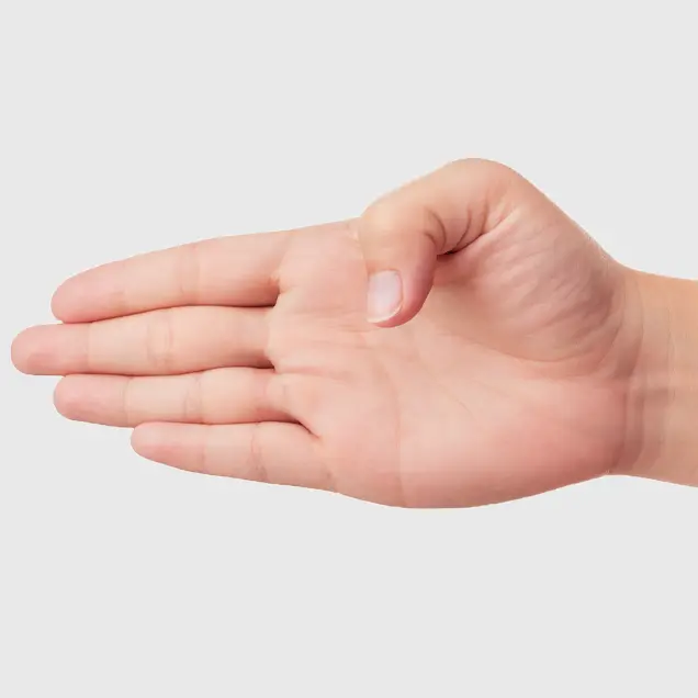 Frauenhand mit angewinkeltem Daumen.